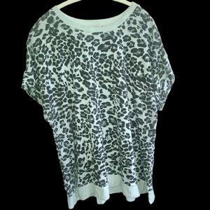 Dantelle Blue Cheetah Print plus woman's size 1x top